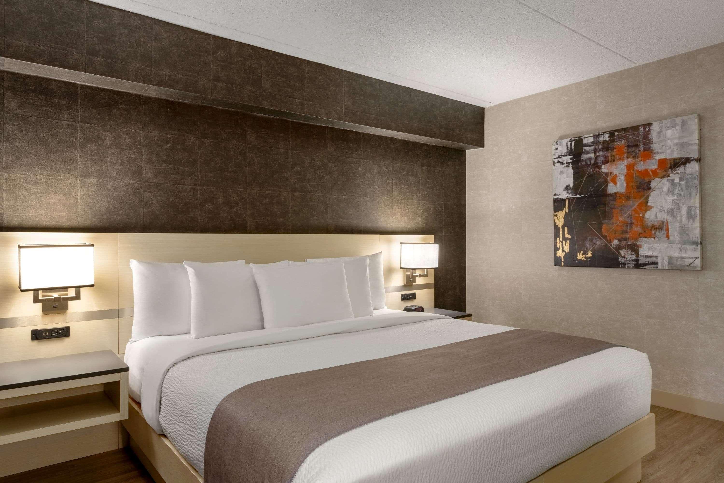 Days Inn By Wyndham Toronto West Миссиссага Экстерьер фото