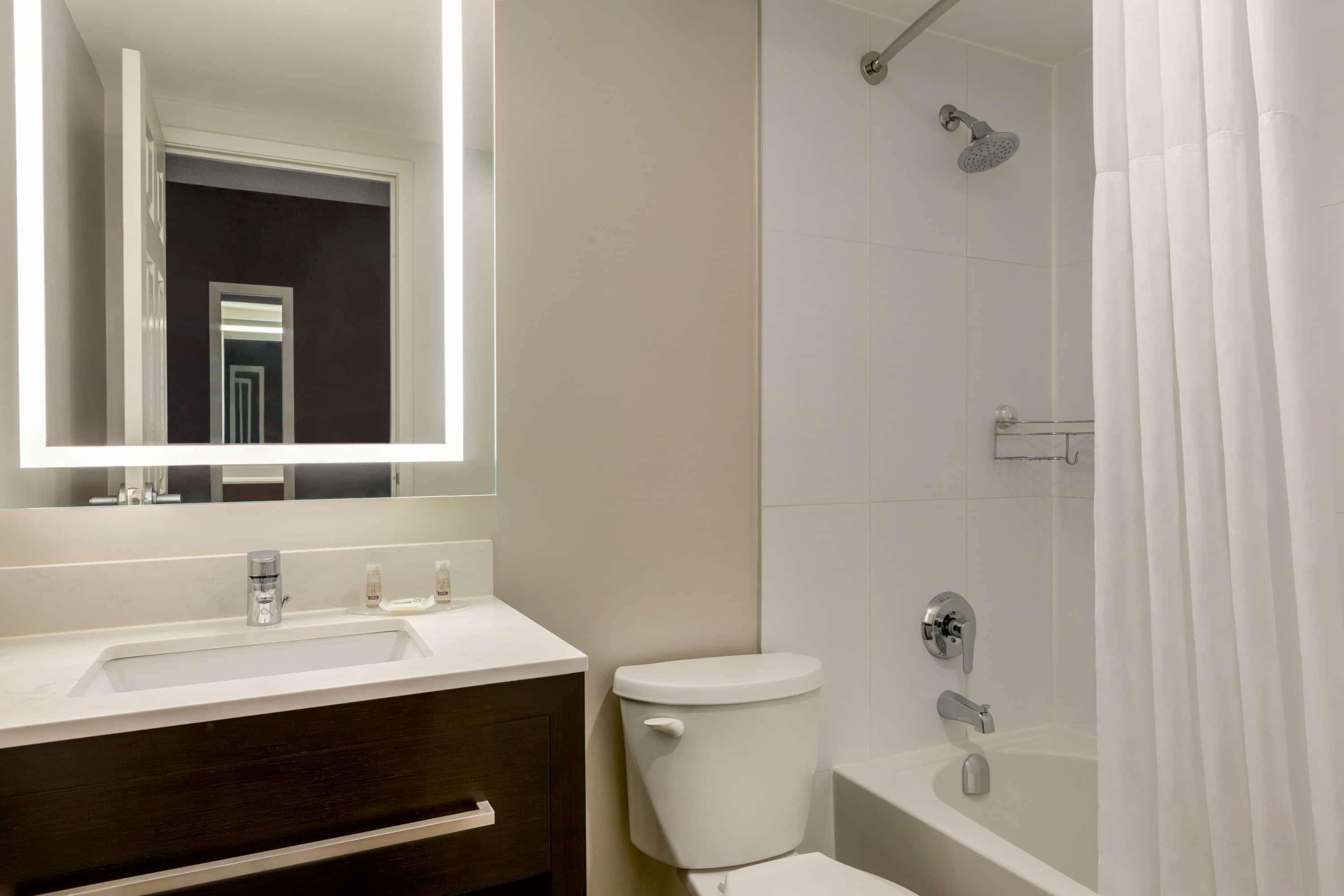 Days Inn By Wyndham Toronto West Миссиссага Экстерьер фото