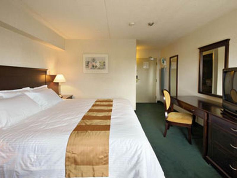 Days Inn By Wyndham Toronto West Миссиссага Экстерьер фото