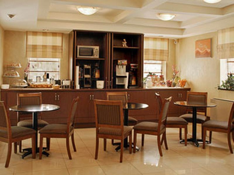 Days Inn By Wyndham Toronto West Миссиссага Ресторан фото