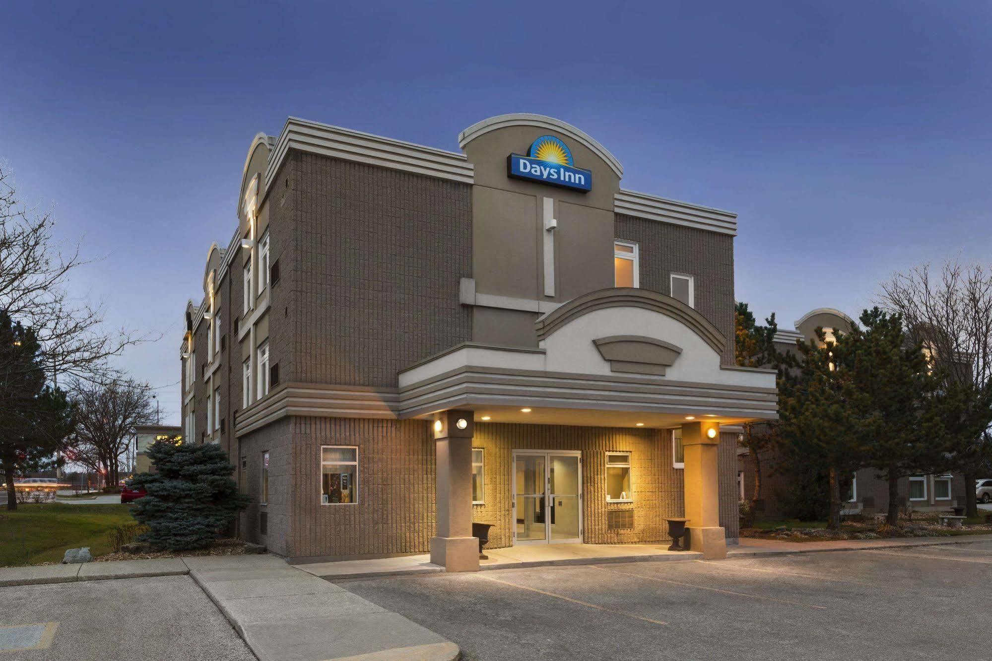 Days Inn By Wyndham Toronto West Миссиссага Экстерьер фото